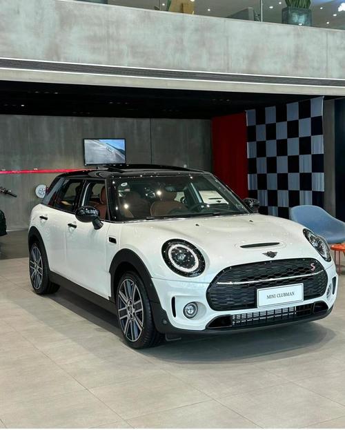 奔驰迷你车多少钱 奔驰迷你车多少钱落地