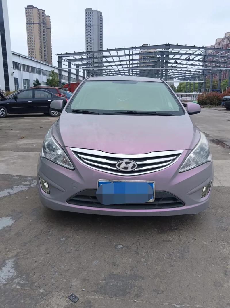 瑞纳2011款三厢参数／2011款瑞纳两厢14自动舒适型